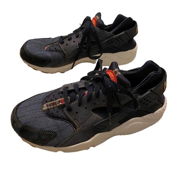 Nike Air Huarache sneakers  Size 9 Women - Picture 5 of 10
